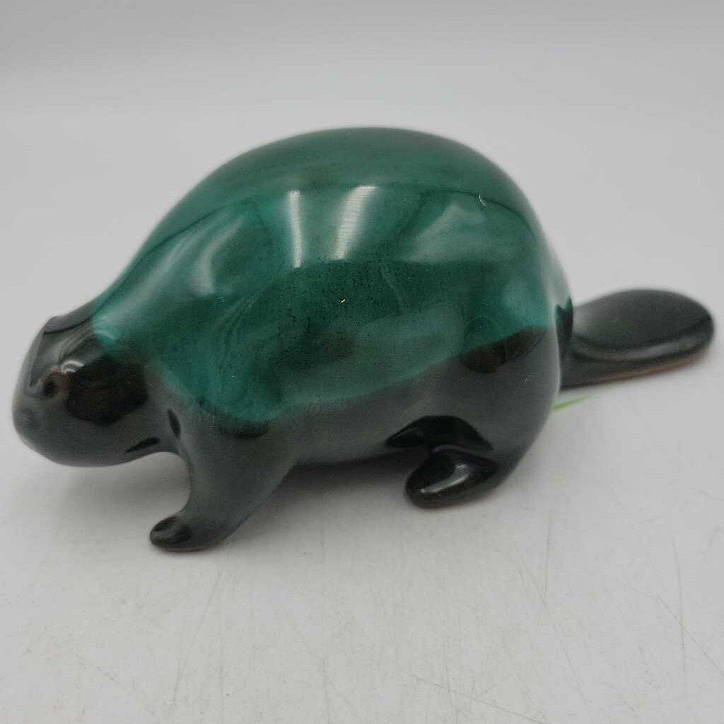 Canadian pottery Beaver (YVO) 506