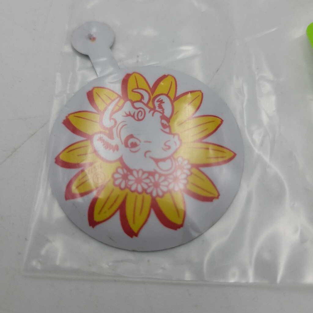 Borden's Elsie the cow pocket badge (JAS)