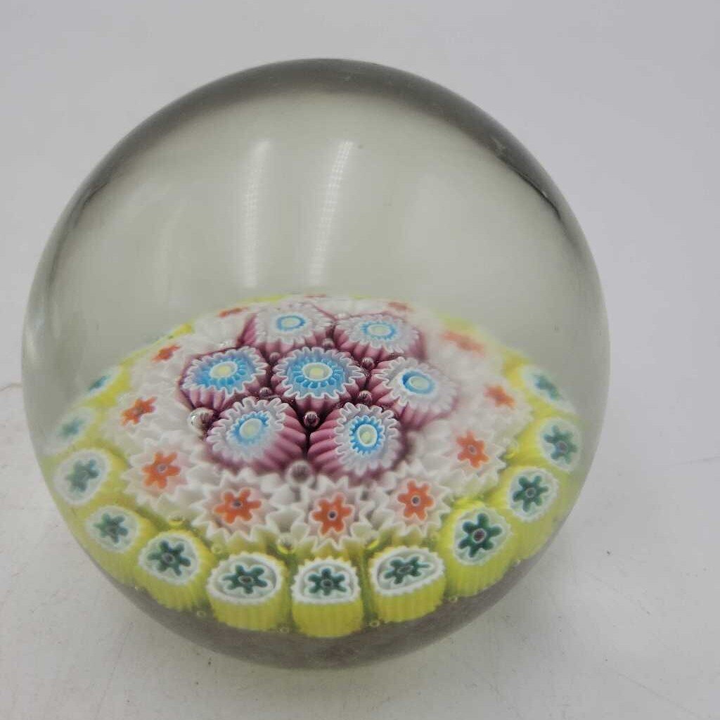 Millefiori paperweight (LIND)