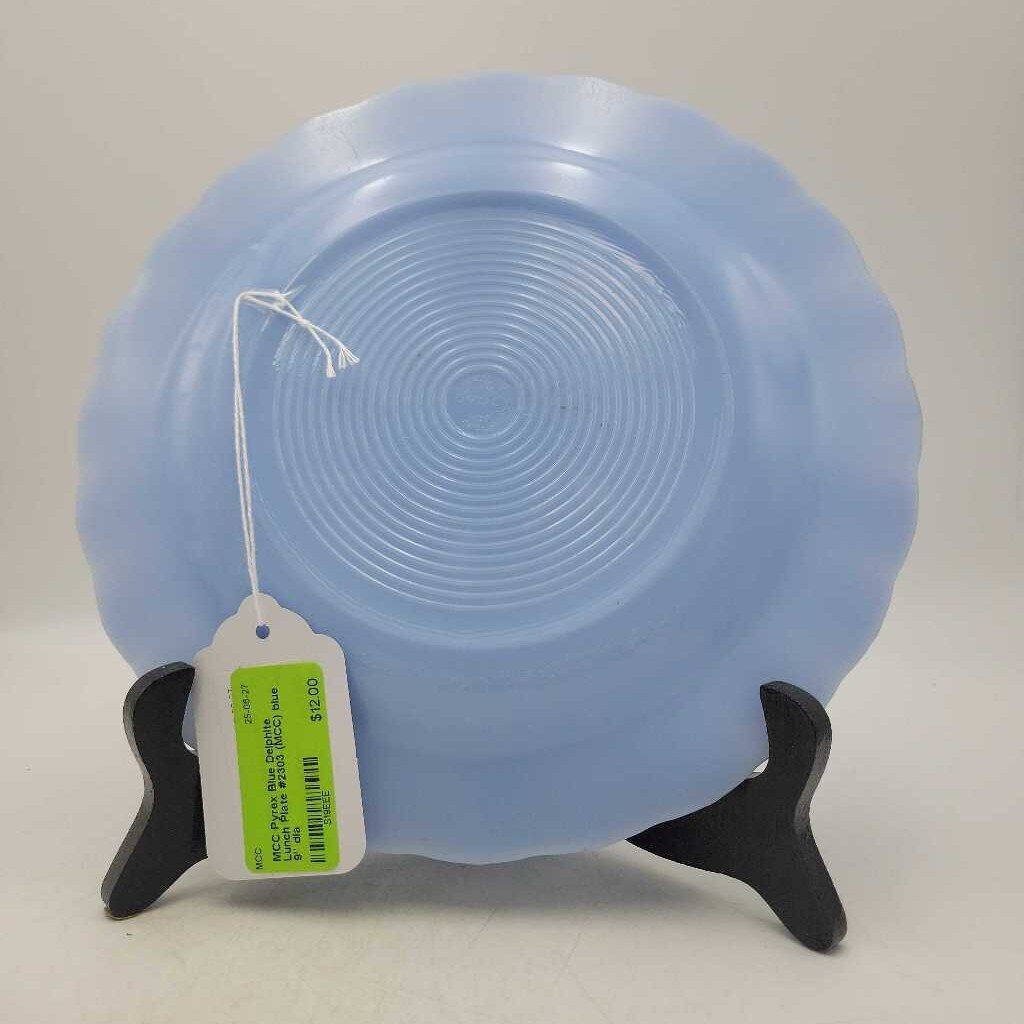 Pyrex Blue Delphite Lunch Plate #2303 (MCC)