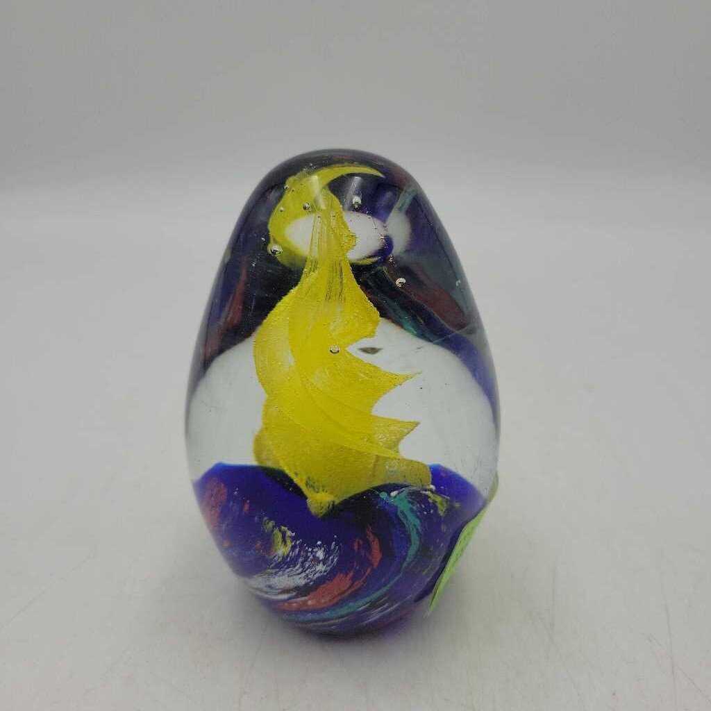 Paperweight (YVO) (506)