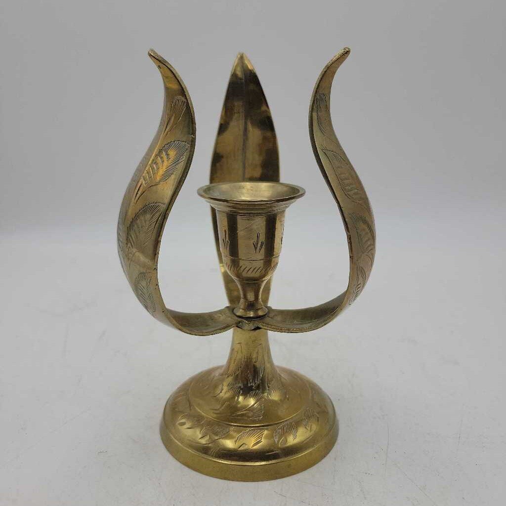 Etched Leaves Brass Candle Holder (1038) (MCOL)