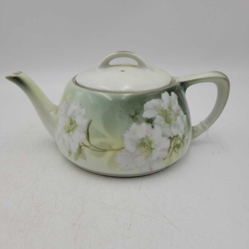 R.S. Germany Tea Pot (DEB)