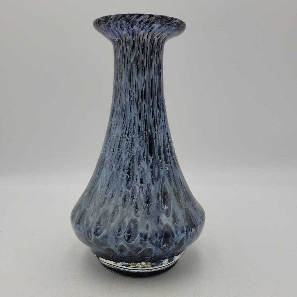 Modelled blue Polish art glass vase (SBG)