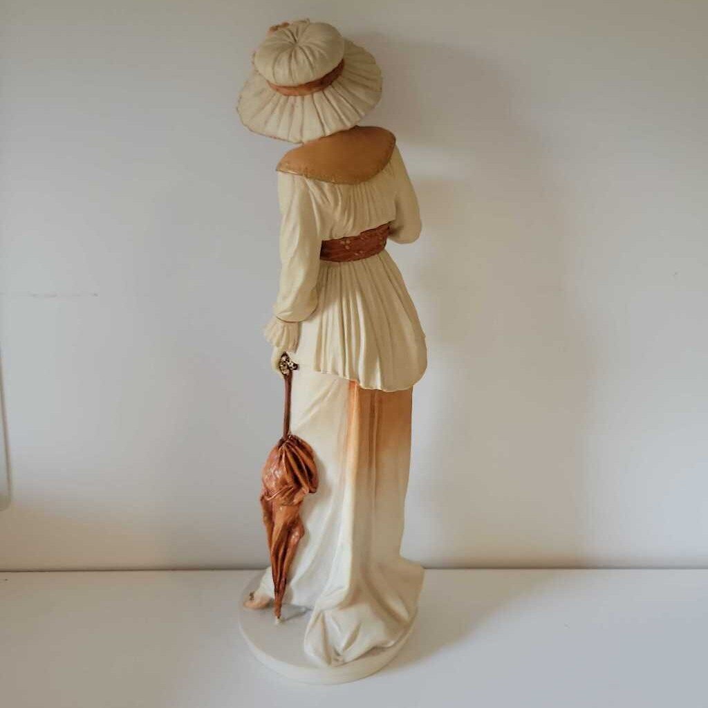 Royal Doulton Classique Vanessa Figurine CL 3989 (Haus)