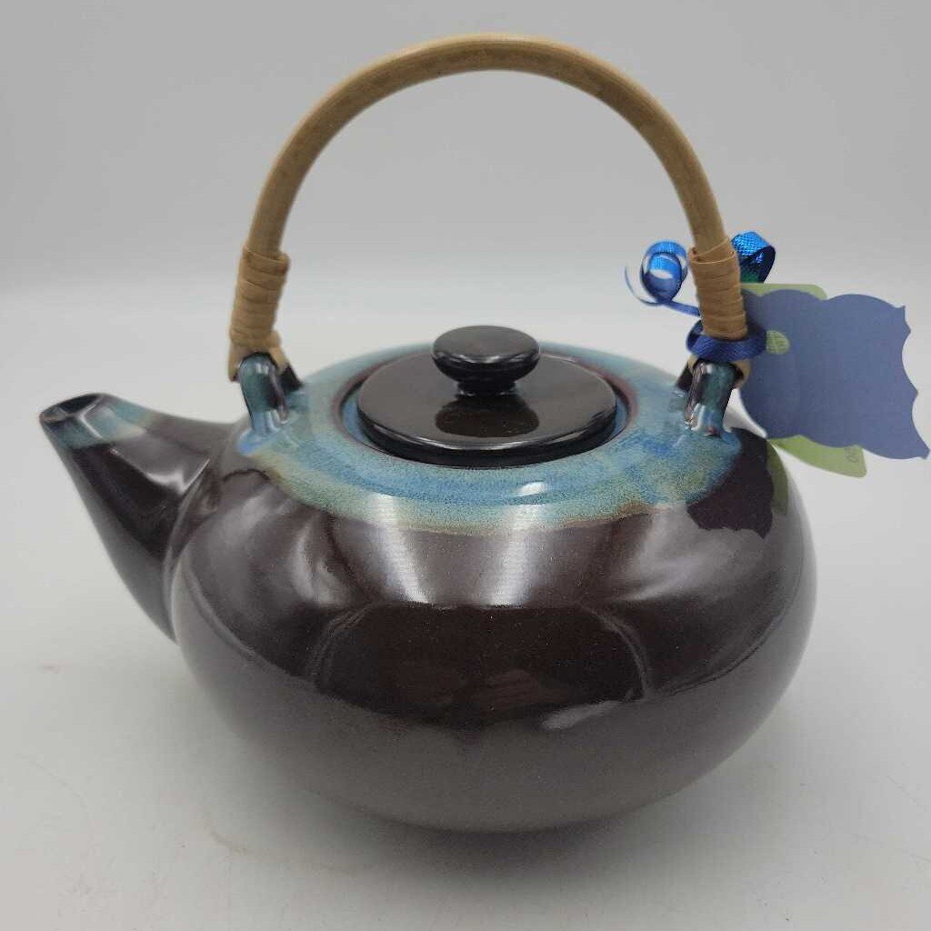 Oriental Tea Pot Kettle with 4 cups (TRE)