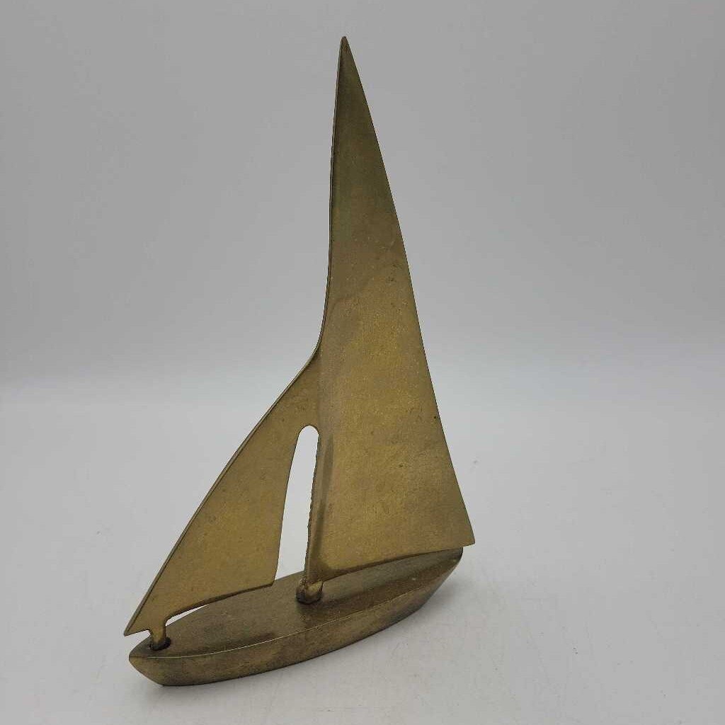 Vintage Brass Sailboat (1085) (MCOL)