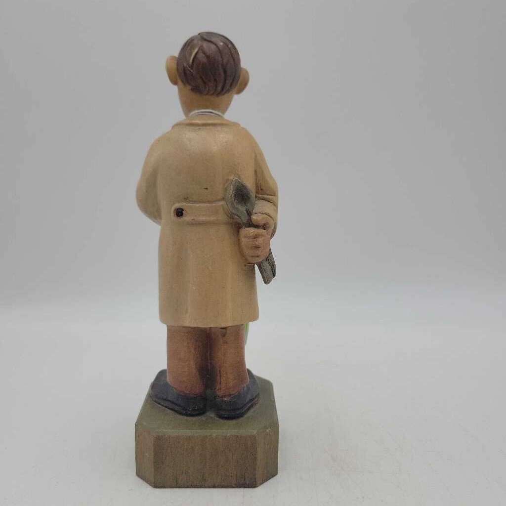 Folk Art Wooden Man Carving Dentist (DEB)