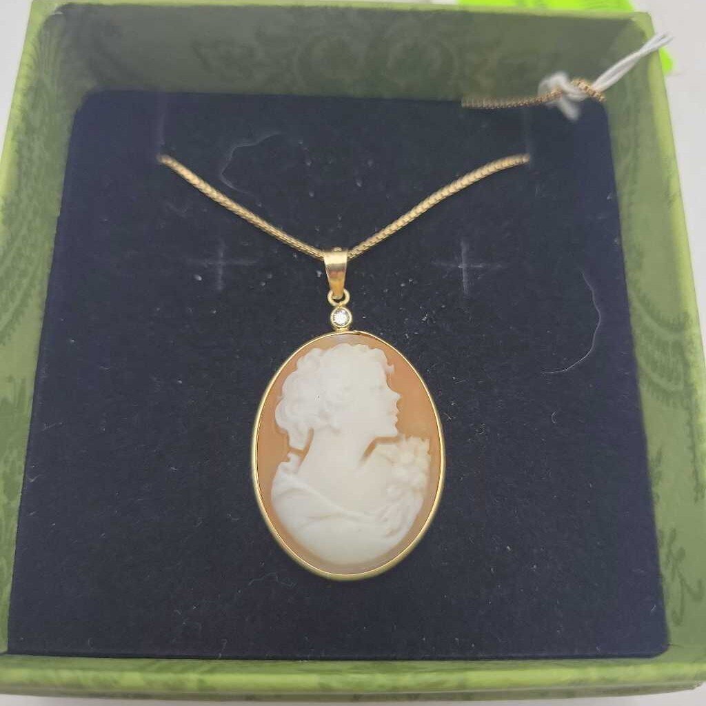 Cameo Pendant 14K Gold 17" box chain 10k (JL)