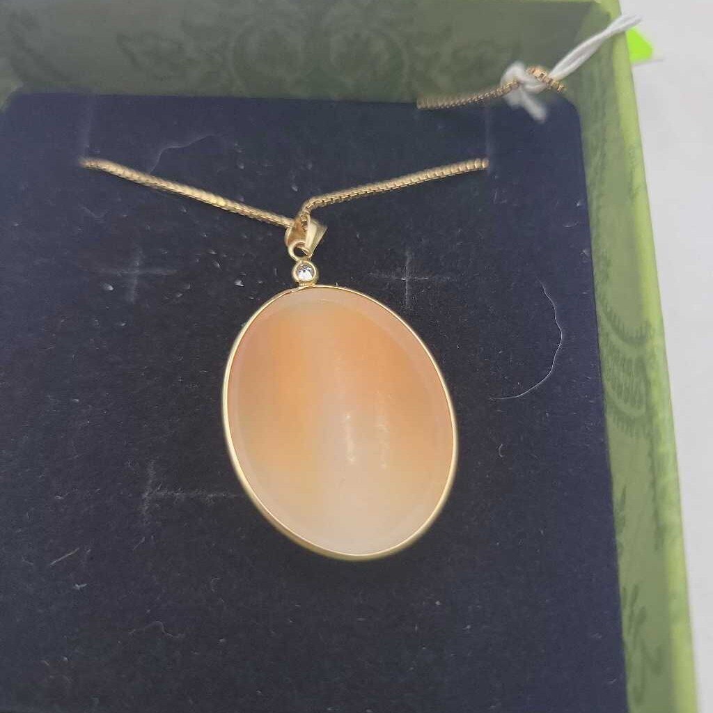 Cameo Pendant 14K Gold 17" box chain 10k (JL)