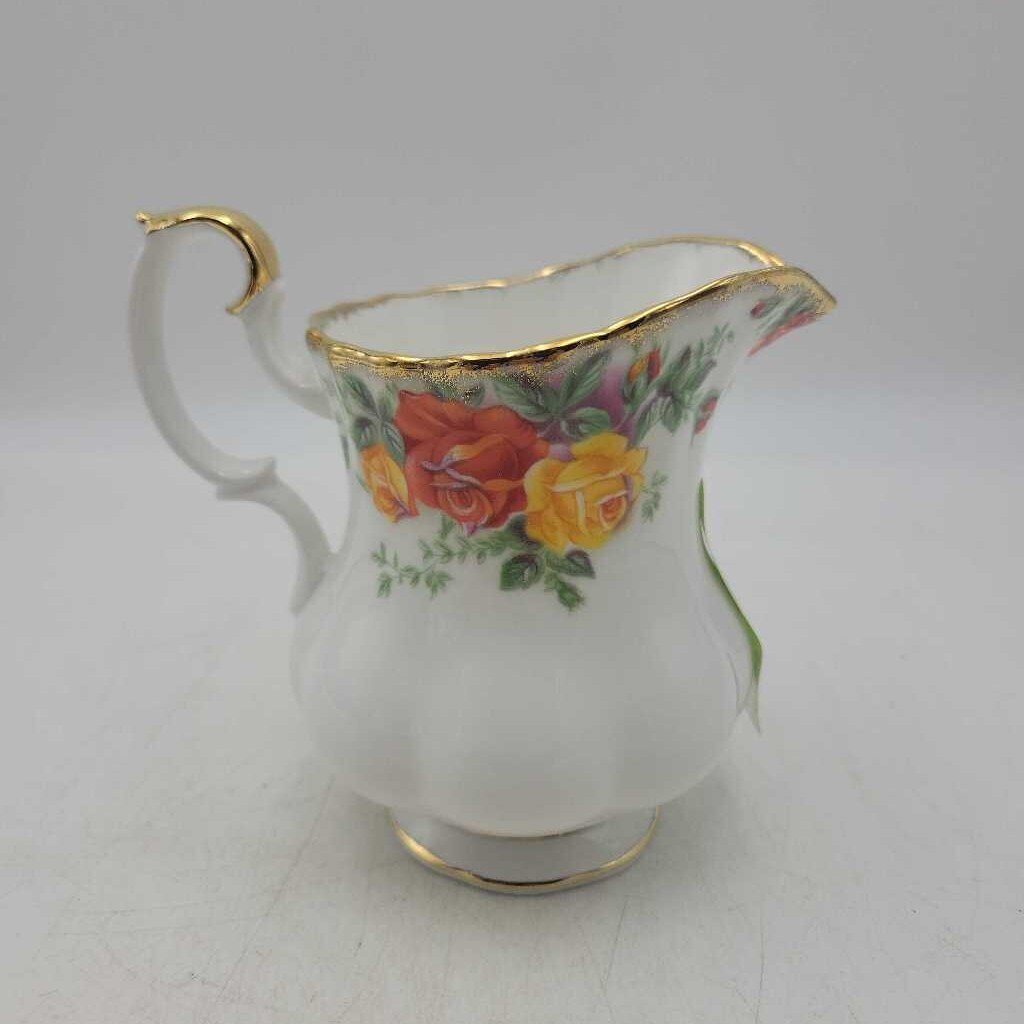 Royal Albert creamer Pacific Rose JR (NUR)
