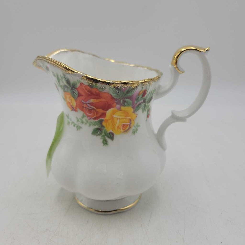 Royal Albert creamer Pacific Rose JR (NUR)
