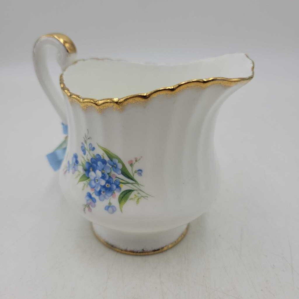Paragon Creamer Pitcher (TRE)