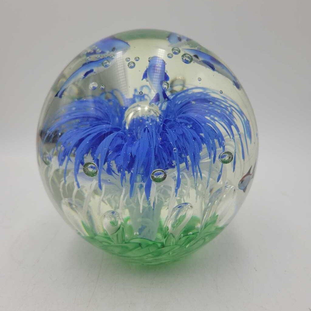 Ocean Scene Large Paperweight (JL)