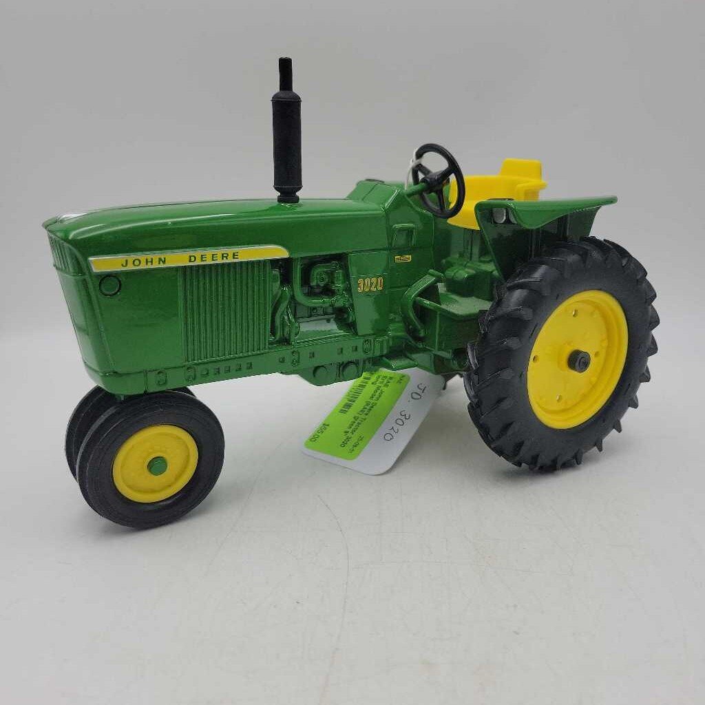 John Deere Tractor 3020 Ertl Model (RAE)