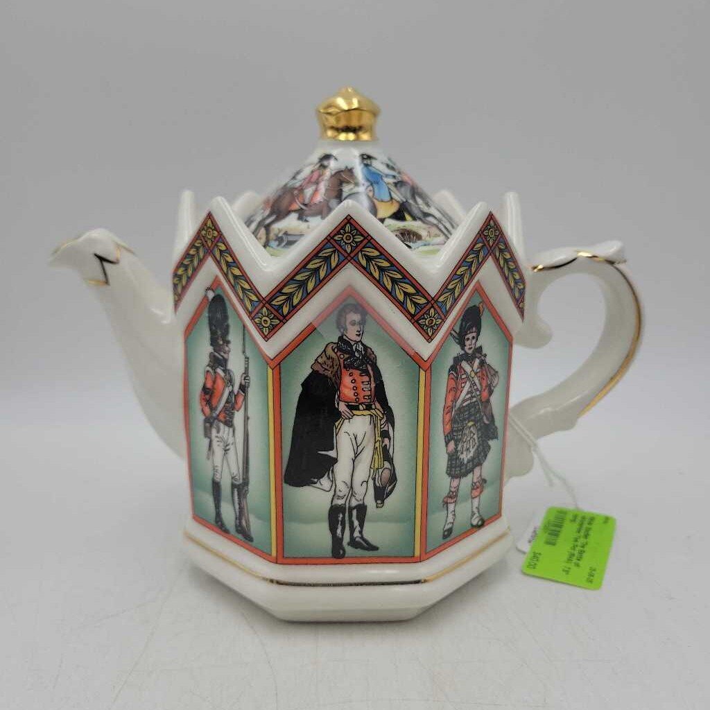 Sadler The Battle of Waterloo Tea Pot (RHA)