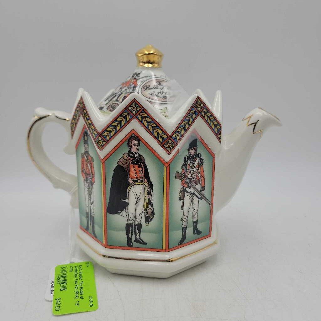 Sadler The Battle of Waterloo Tea Pot (RHA)