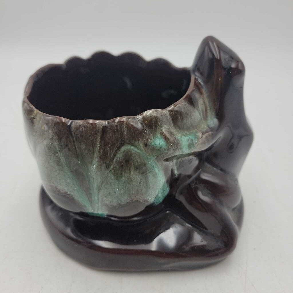 Woodleigh Pottery PEI Frog Planter - (COL #2148)