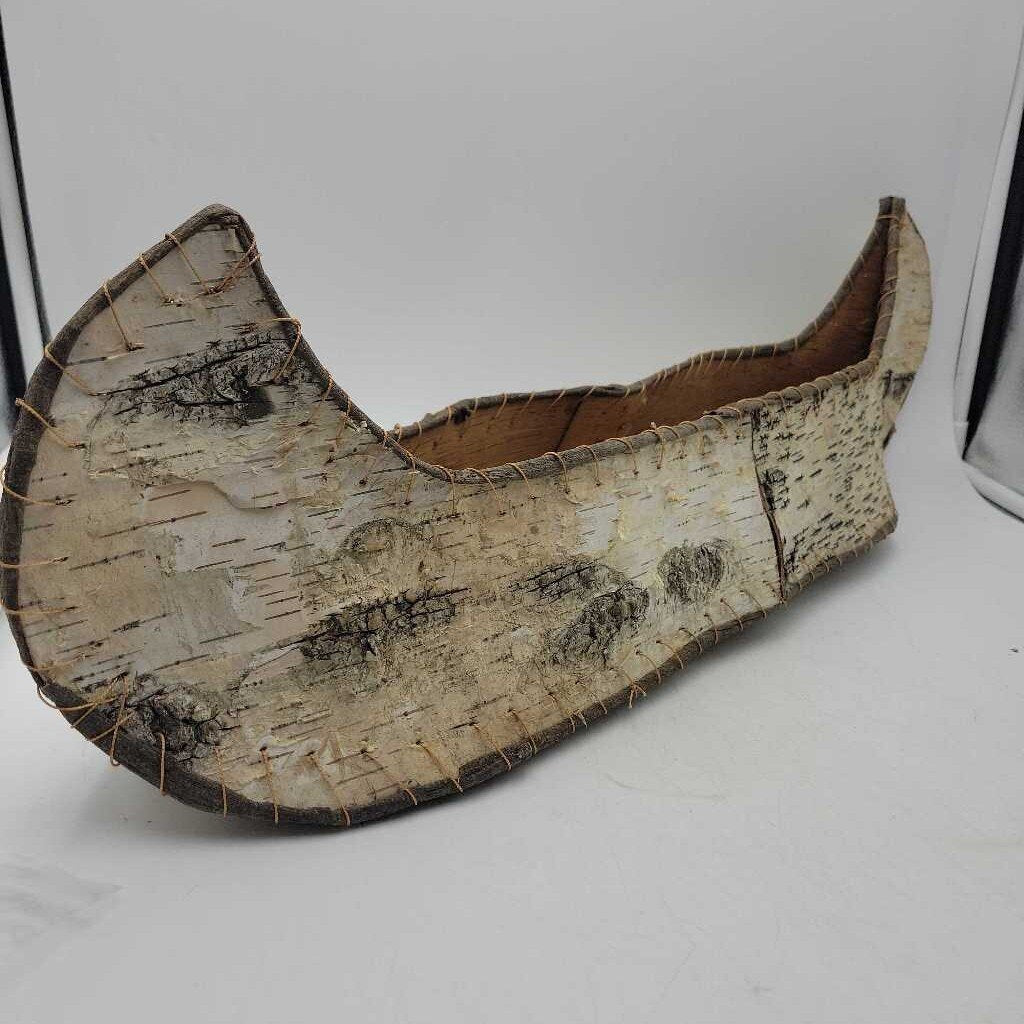 birch bark canoe Hand made (WR)