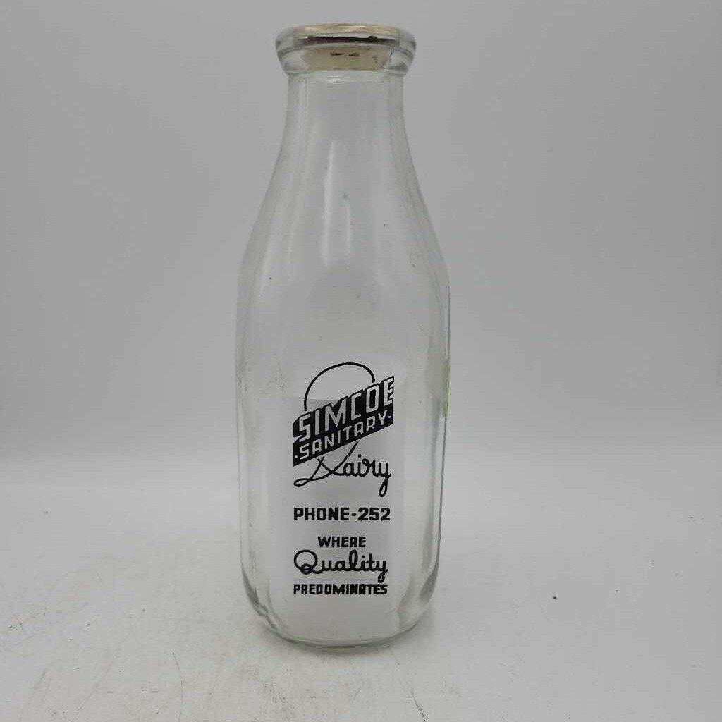 Simcoe Sanitary Dairy Quart milk Bottle (DR)
