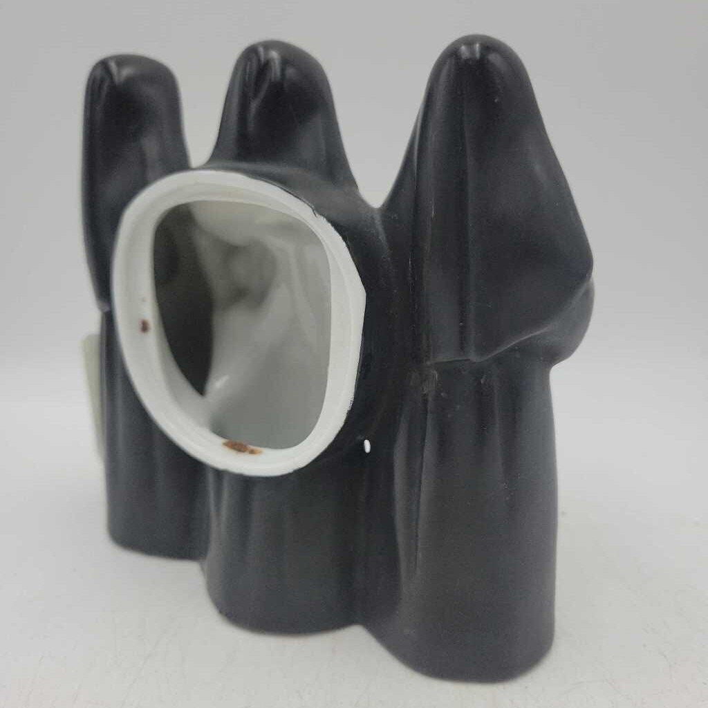 Vintage singing nuns Japan JR (NUR)