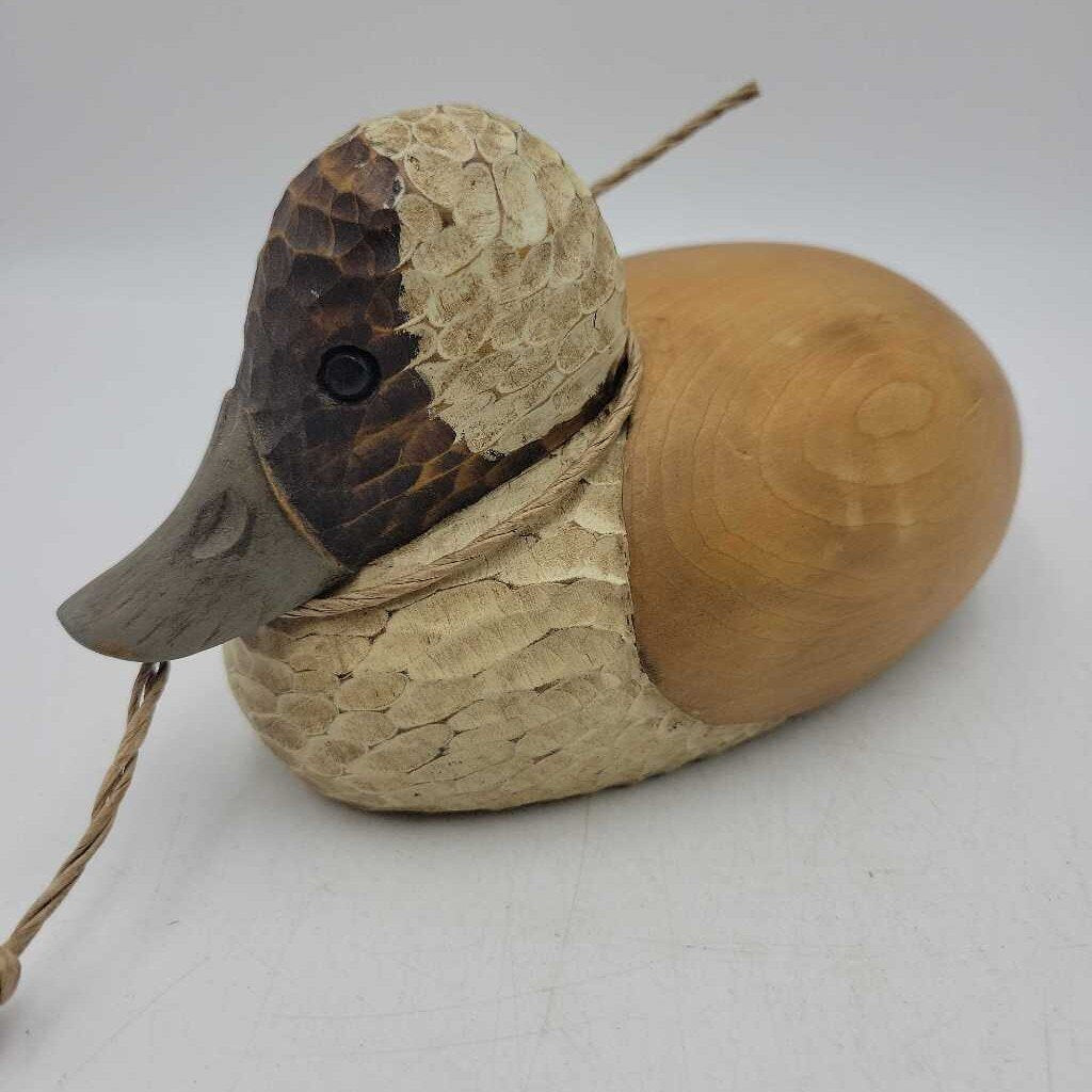 Wooden Duck carved decoy By Robert MacInnis 2002 (M2) 110