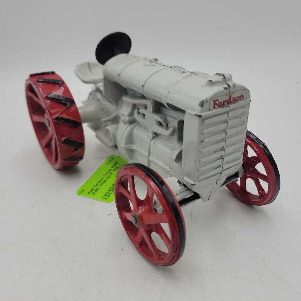 Fordson Tractor Model (RAE)