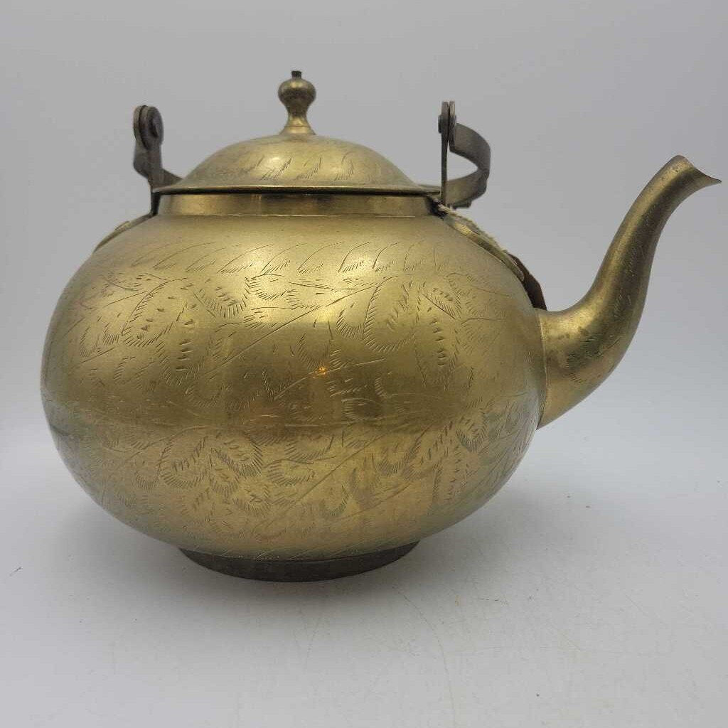 Etched solid brass kettle (COL#2193)