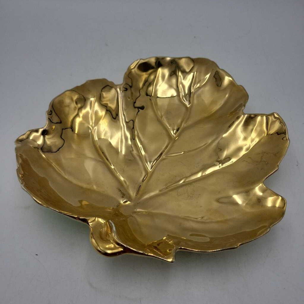 Royal Winton Gold Leaf Dish (LOR)