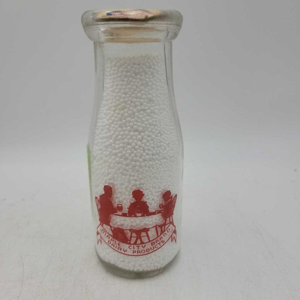 Kent Dairy Chatham 1/2 Pint ACL Milk bottle (DR)