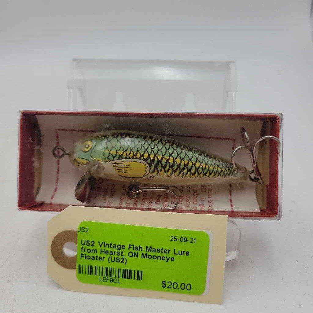 Vintage Fish Master Lure from Hearst, ON Mooneye Floater (US2)