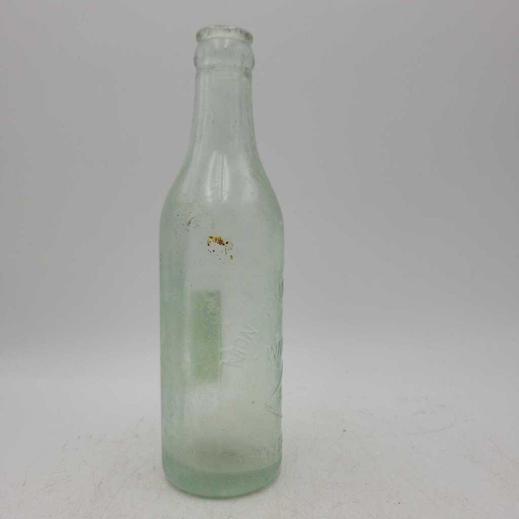 Montgomery mineral water Brantford Bottle (JAS)