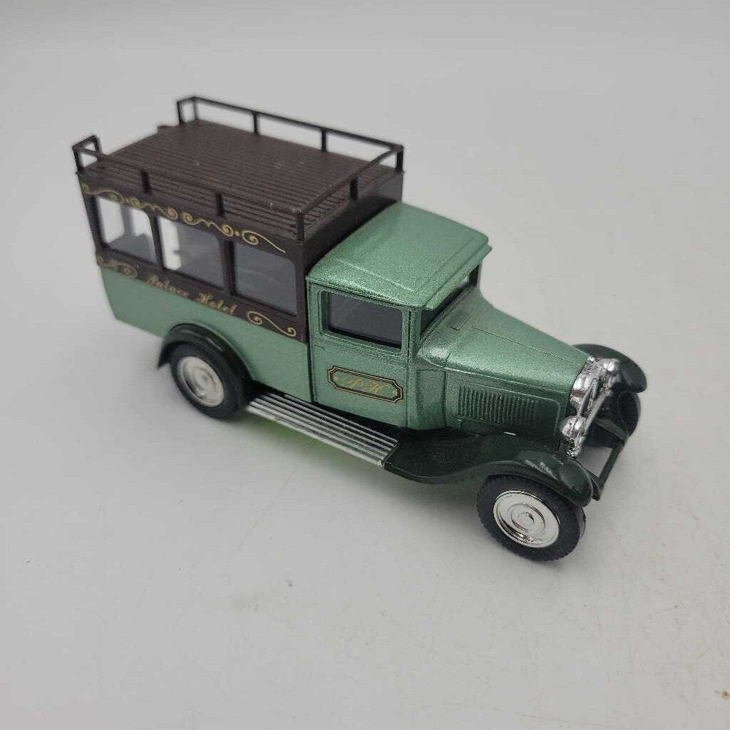 Solido 1930 Citroen C4F model Minibus truck (JAS)