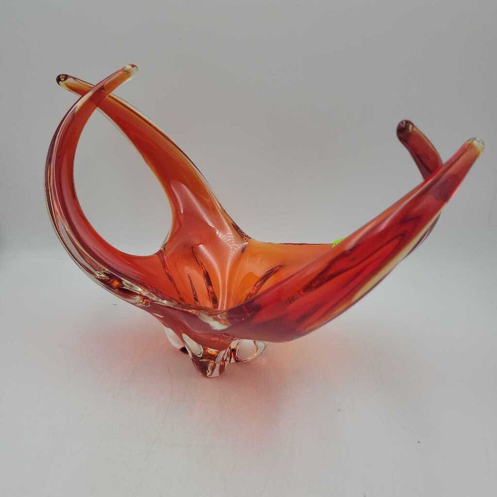 MCM Art Glass Chalet Canada vase (DS)