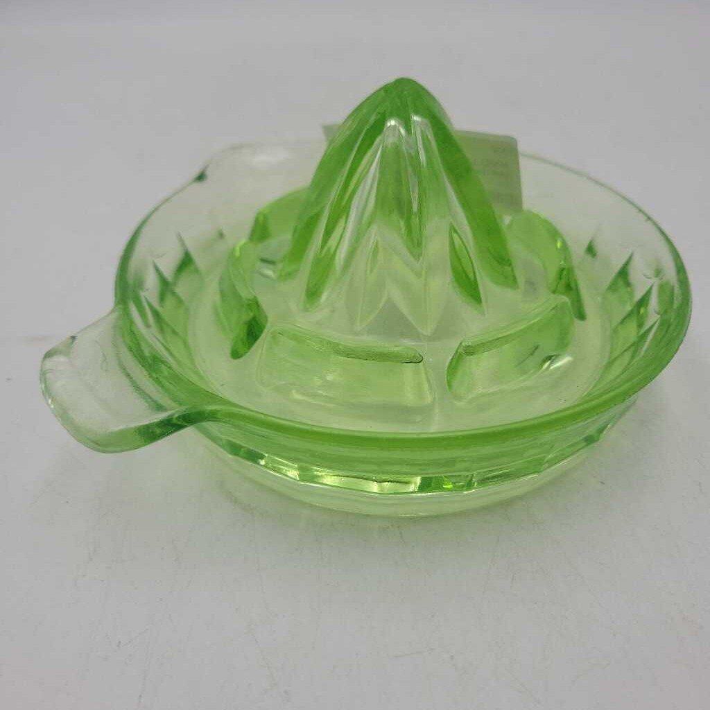 Uranium Glass Reamer (as found) (YVO) (510)