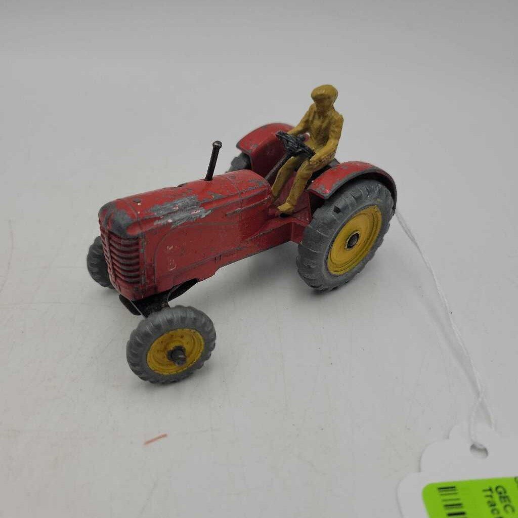 Dinky 324 Massey Tractor (GEC)