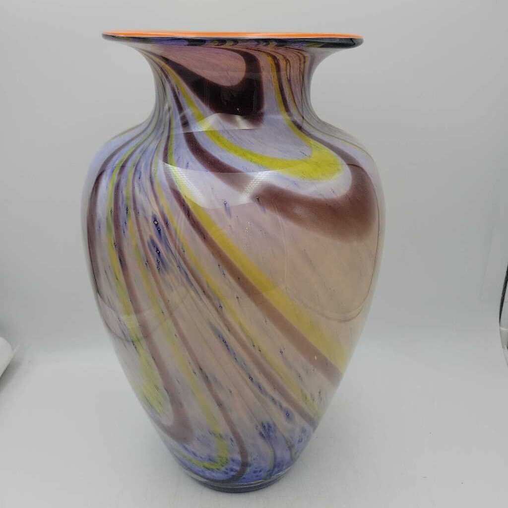 Large Art glass Swirl vase (LIND)