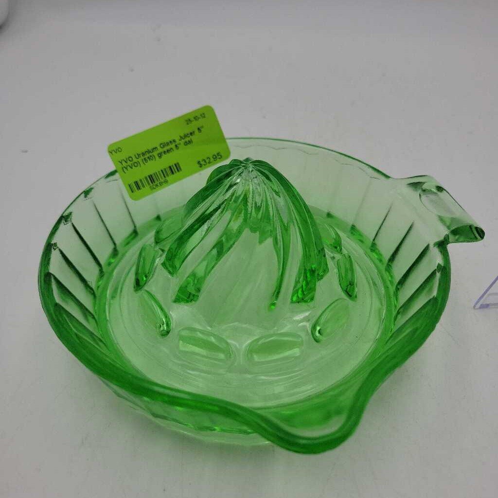 Uranium Glass Juicer 5" (YVO) (510)