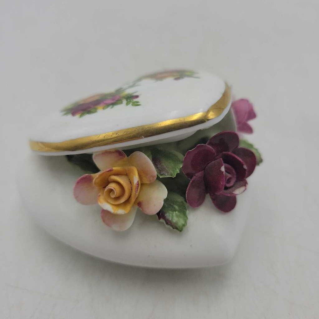 Royal Albert "Old Country Rose" Flower (NS) #584