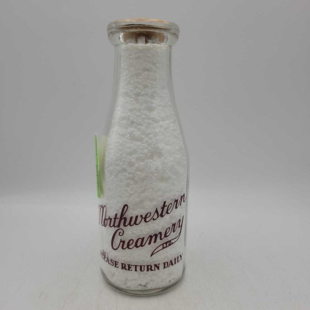 Northwestern Creamery Pint Milk Bottle Hamilton (Jef)