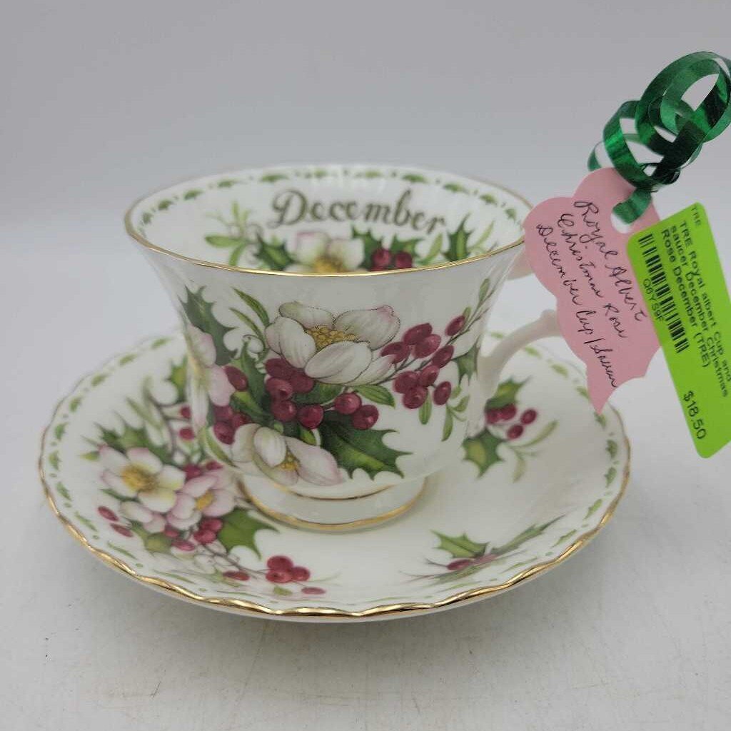 Royal albert Cup and saucer December Christmas Rose December (TRE)