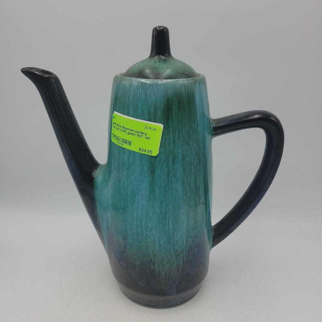 Blue Mountain pottery tea pot (WR)