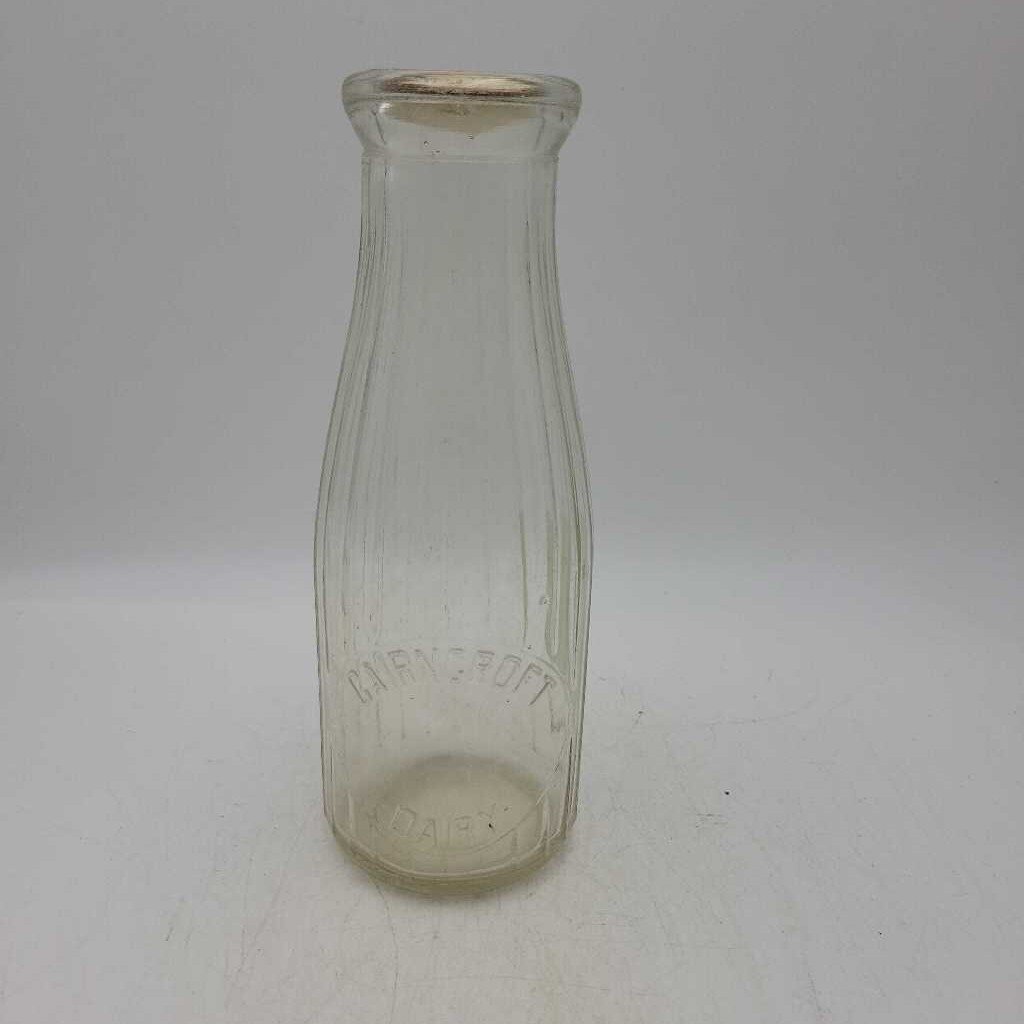Cainrcroft Pint Brantford milk bottle (JAS)