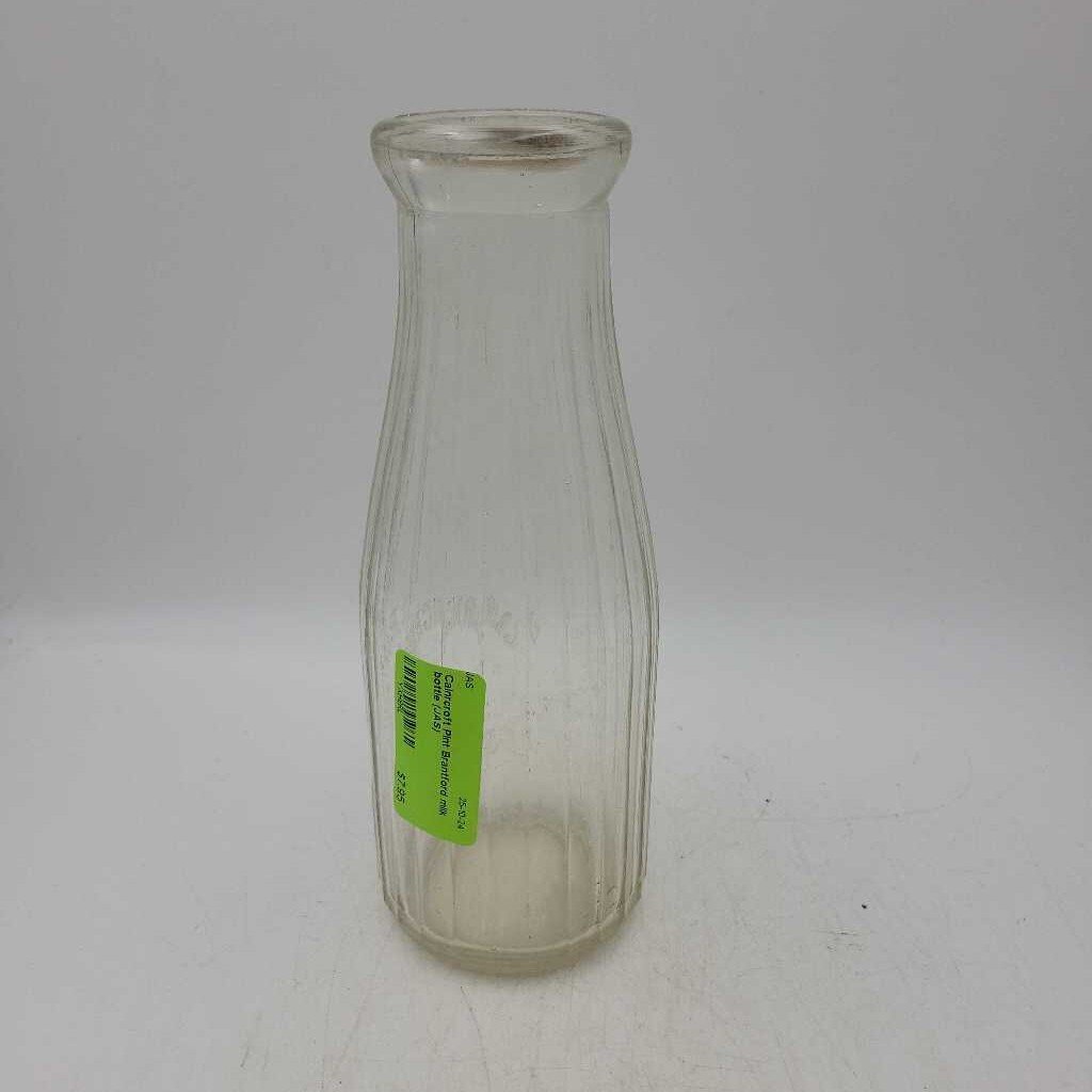 Cainrcroft Pint Brantford milk bottle (JAS)