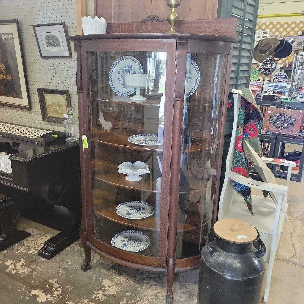 Antique Oak Curved Glass Cabinet (YVO) (511)