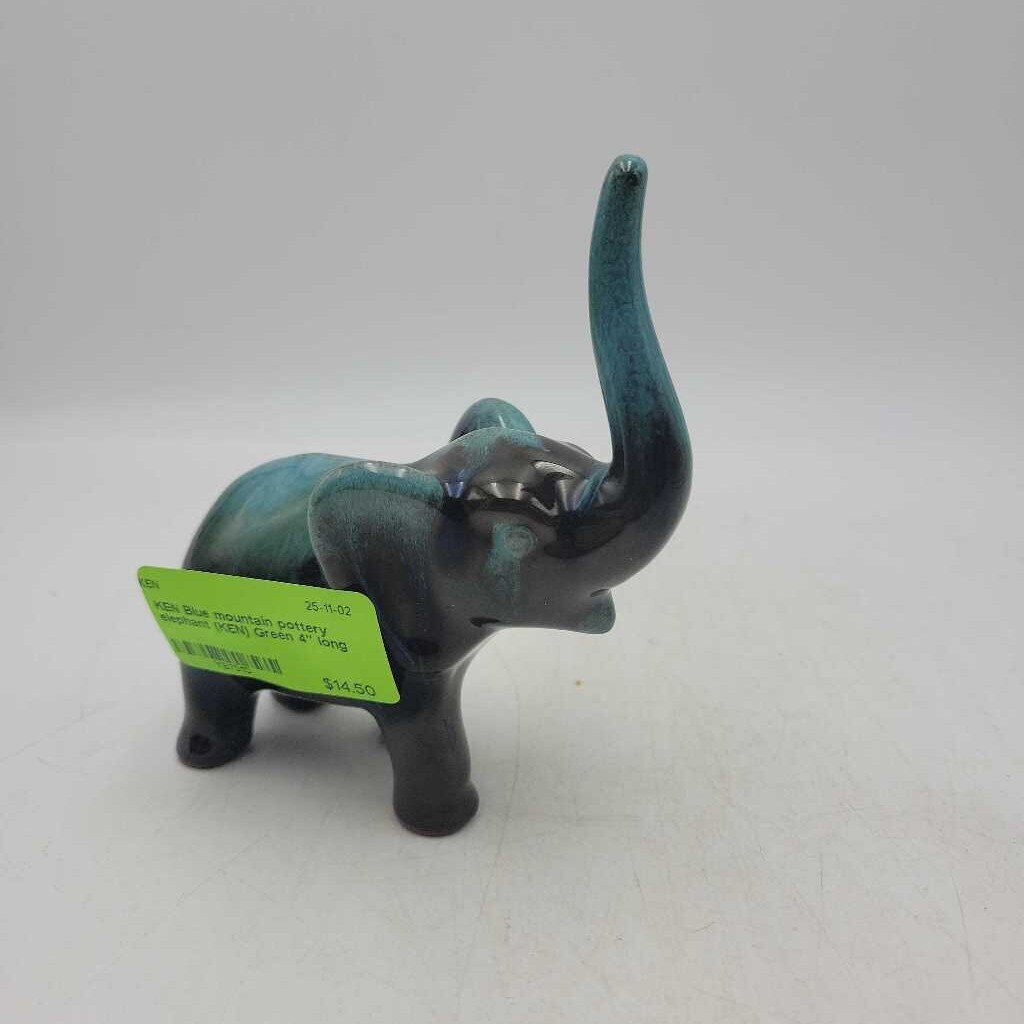 Blue mountain pottery elephant (KEN)