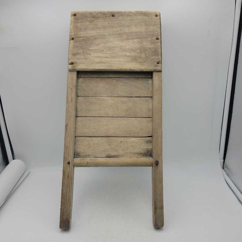 Wooden Washboard Baby Globe (JAS)