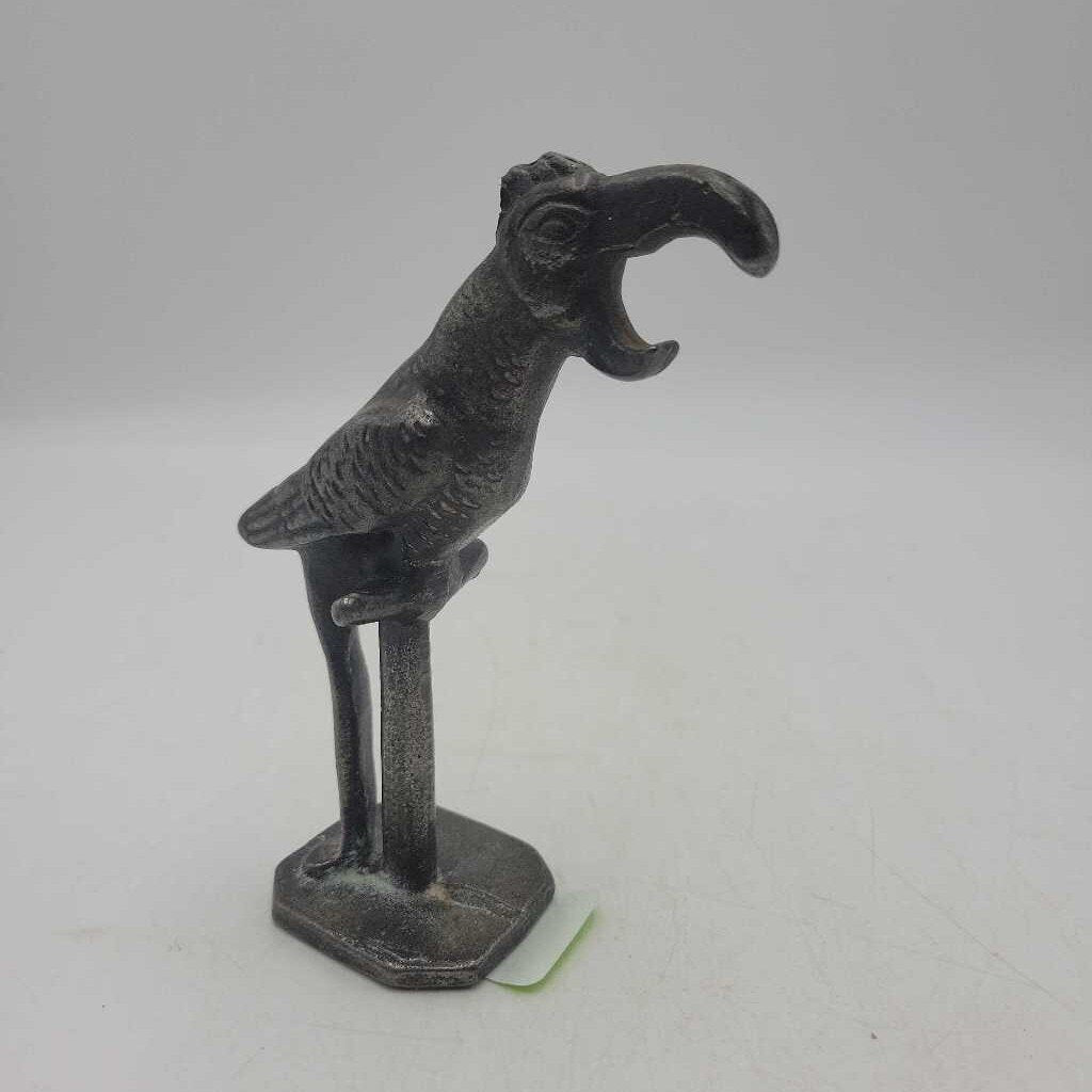 Parrot Bottle Opener CAST (COL)