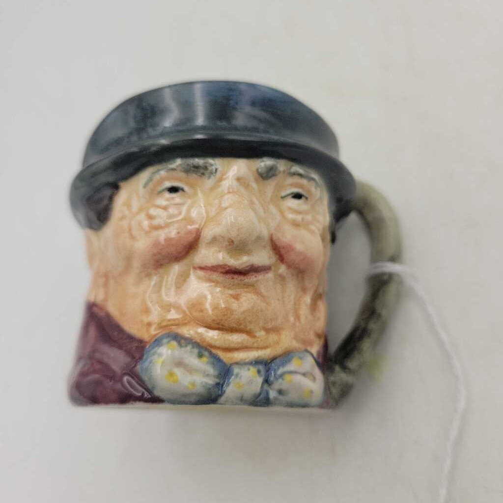 Royal Doulton Toby jug "Tony Weller " (DEB)