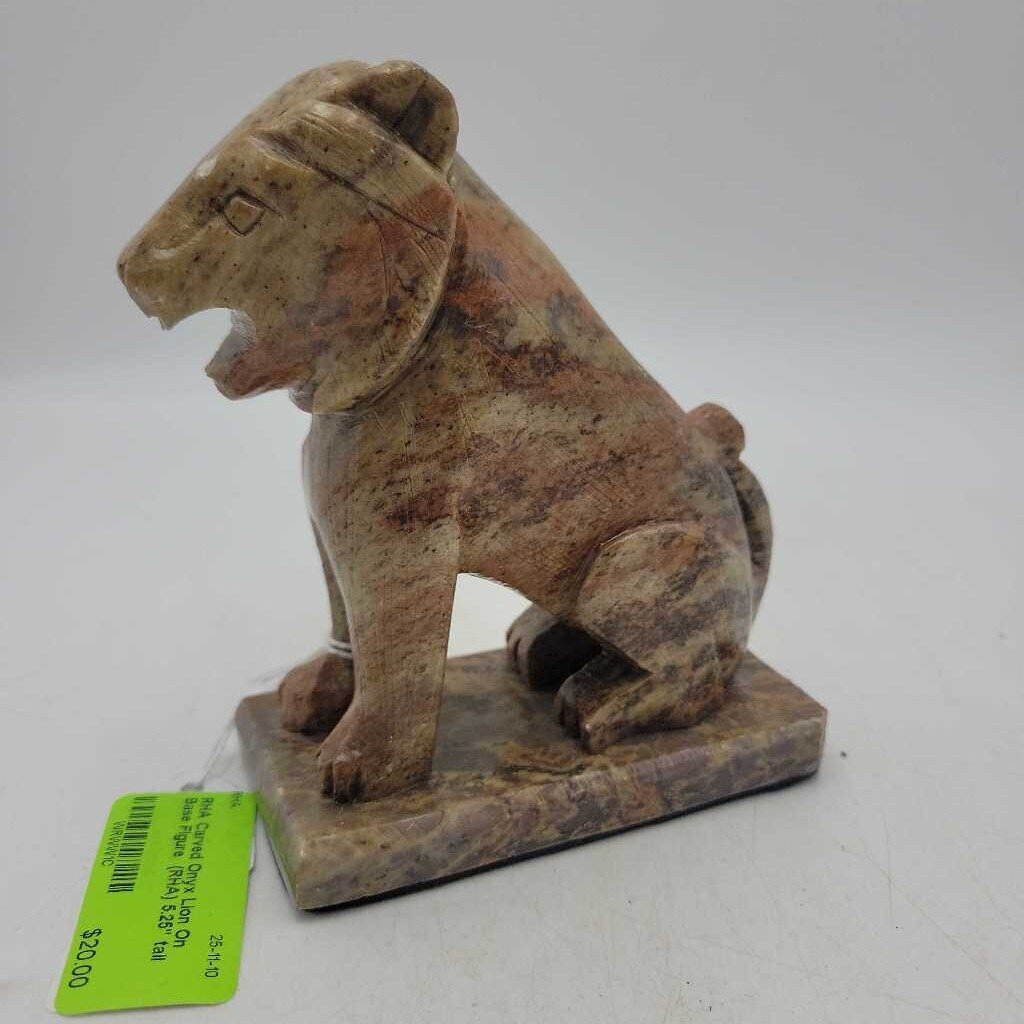 Carved Onyx Lion On Base Figure (RHA)
